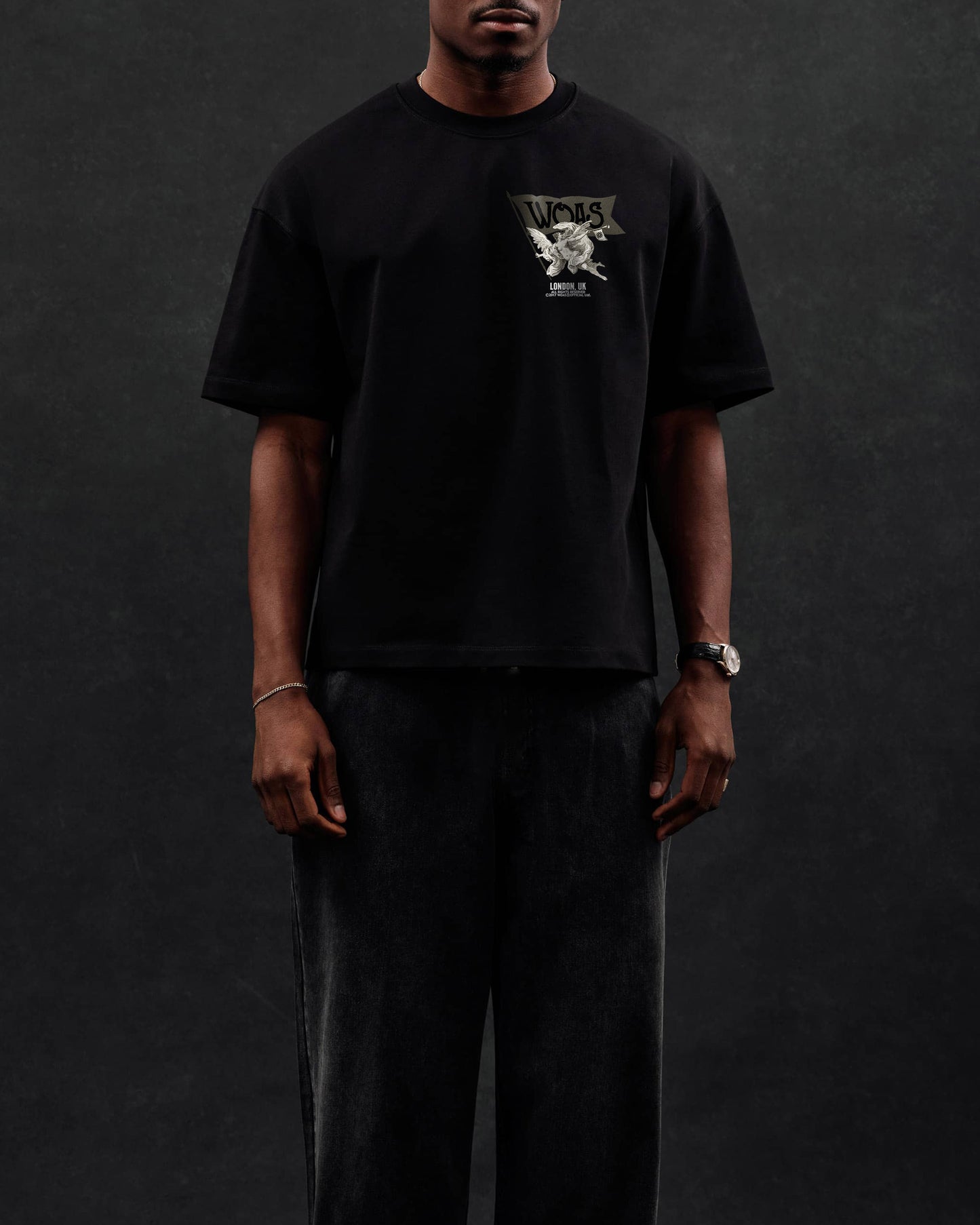 REIGN TEE - BLACK